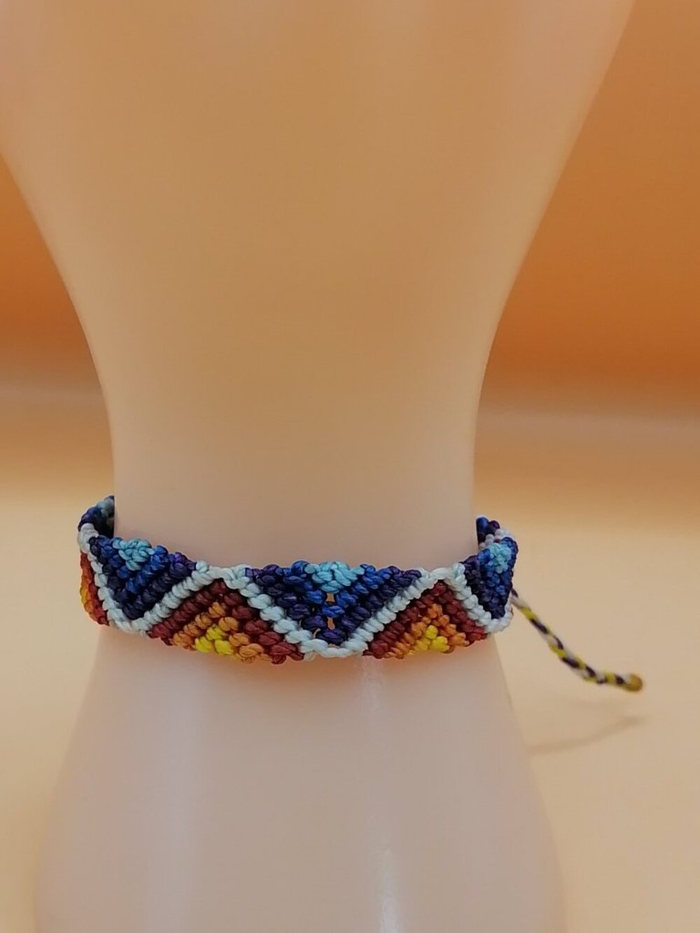 Handmade Macrame Bracelet Inca Labyrinth Multicolor - Picture 3 of 9